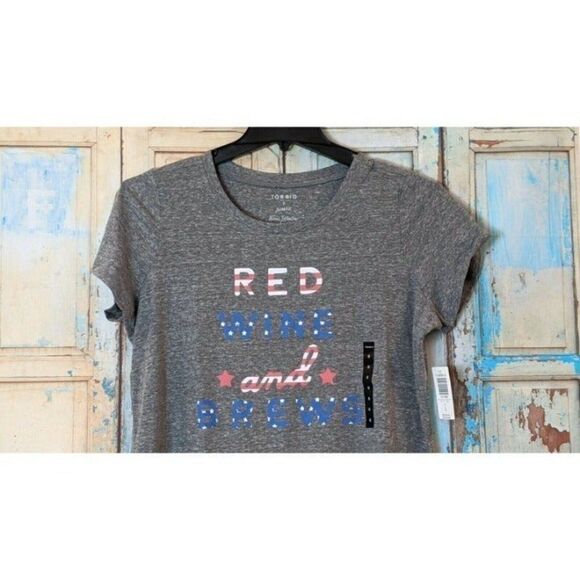 Torrid Womens Size 00 Gray Red Wine And Brews Slim Fit Crewneck Short Sleeve Tee - Picture 2 of 9